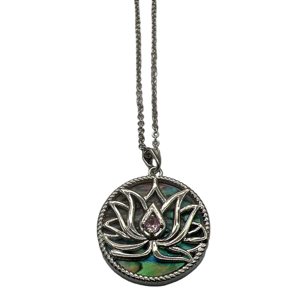 NEW Silver Abalone Shell Lotus Flower Round Pendant Necklace Womens - Picture 6 of 15